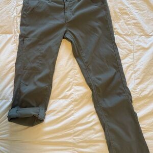 Light weight hiking pants with Relaxed Fit
